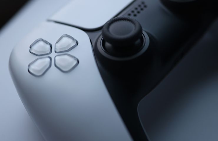 Controller Playstation 5, scopriamo cosa significano i simboli dei joystick