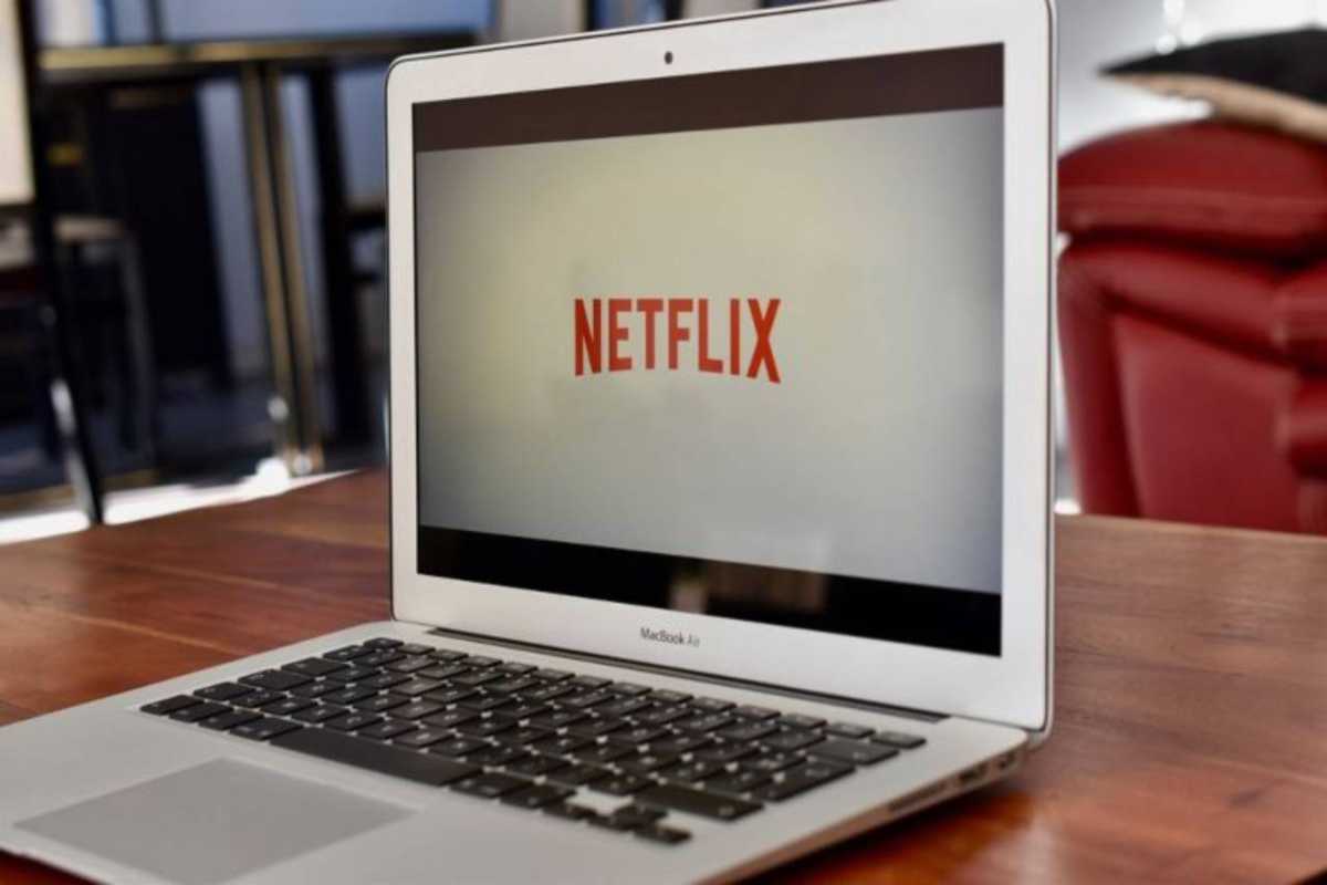 Netflix, come fare per risolvere la schermata "Il dispositivo non appartiene al nucleo domestico"