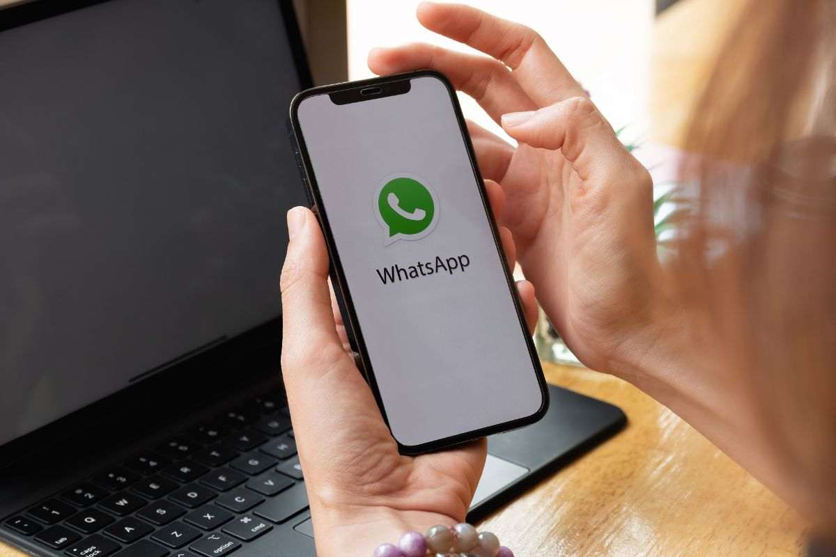 Piattaforma di messaggistica WhatsApp