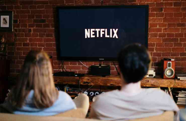 Netflix addio piano abbonamento