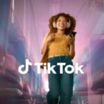 TikTok sfida WhatsApp nuove chat gruppo